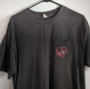 The wonder years -no one heart pocket tee